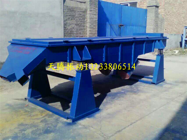 干燥剂大小颗粒筛分机直线振动筛分机 干燥剂大小颗粒筛分机直线振动筛分机